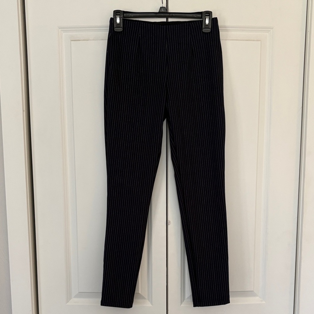 🪷Calvin Klein Women's Navy Pinstripe Ankle Pants, Sz 4, EUC